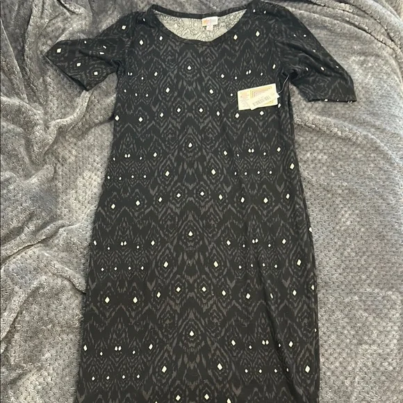 lularoe black julia dress LuLaRoe Julia Bodycon Dress S